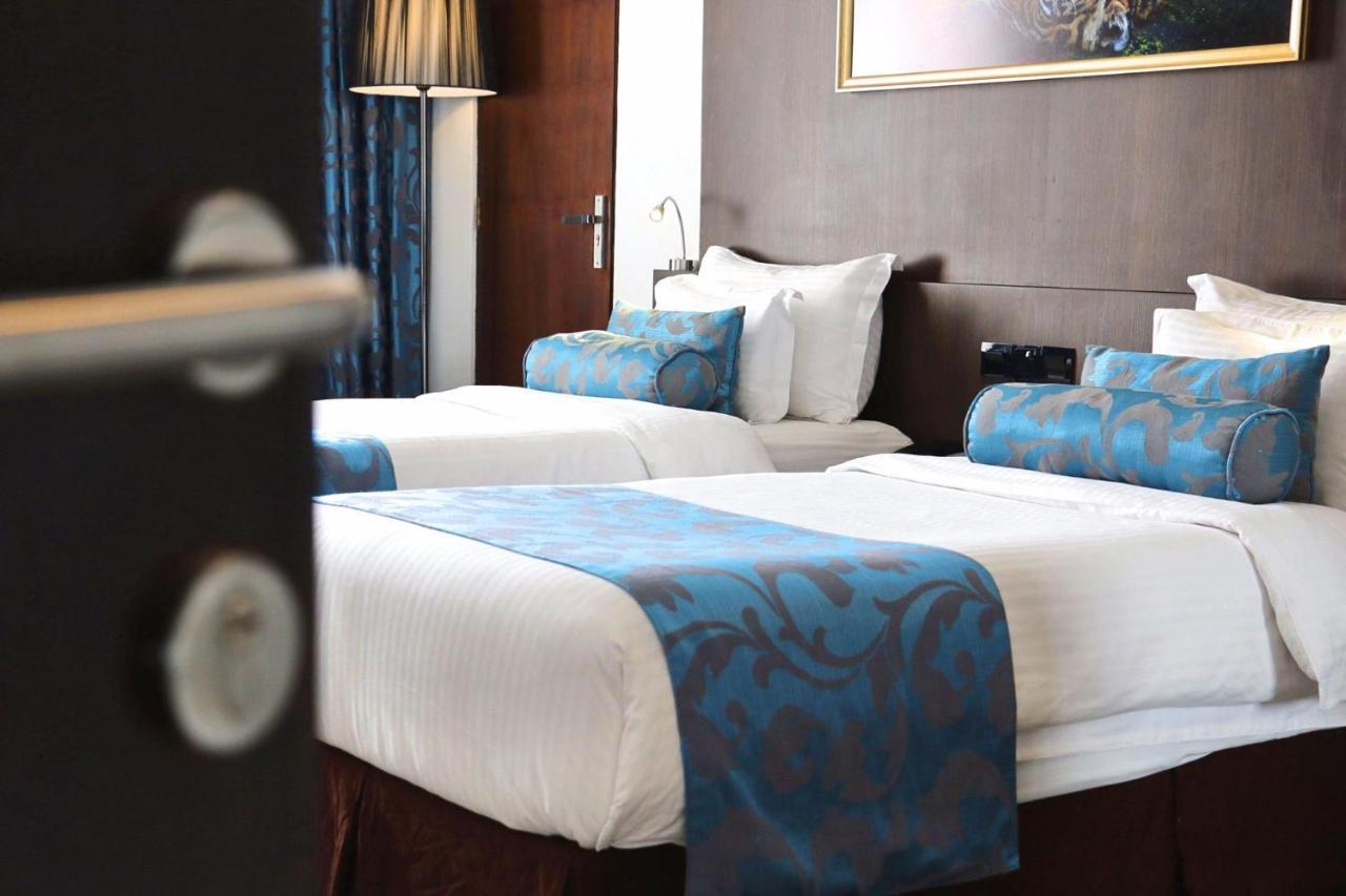 Best Western Elyon Kolombo Bagian luar foto