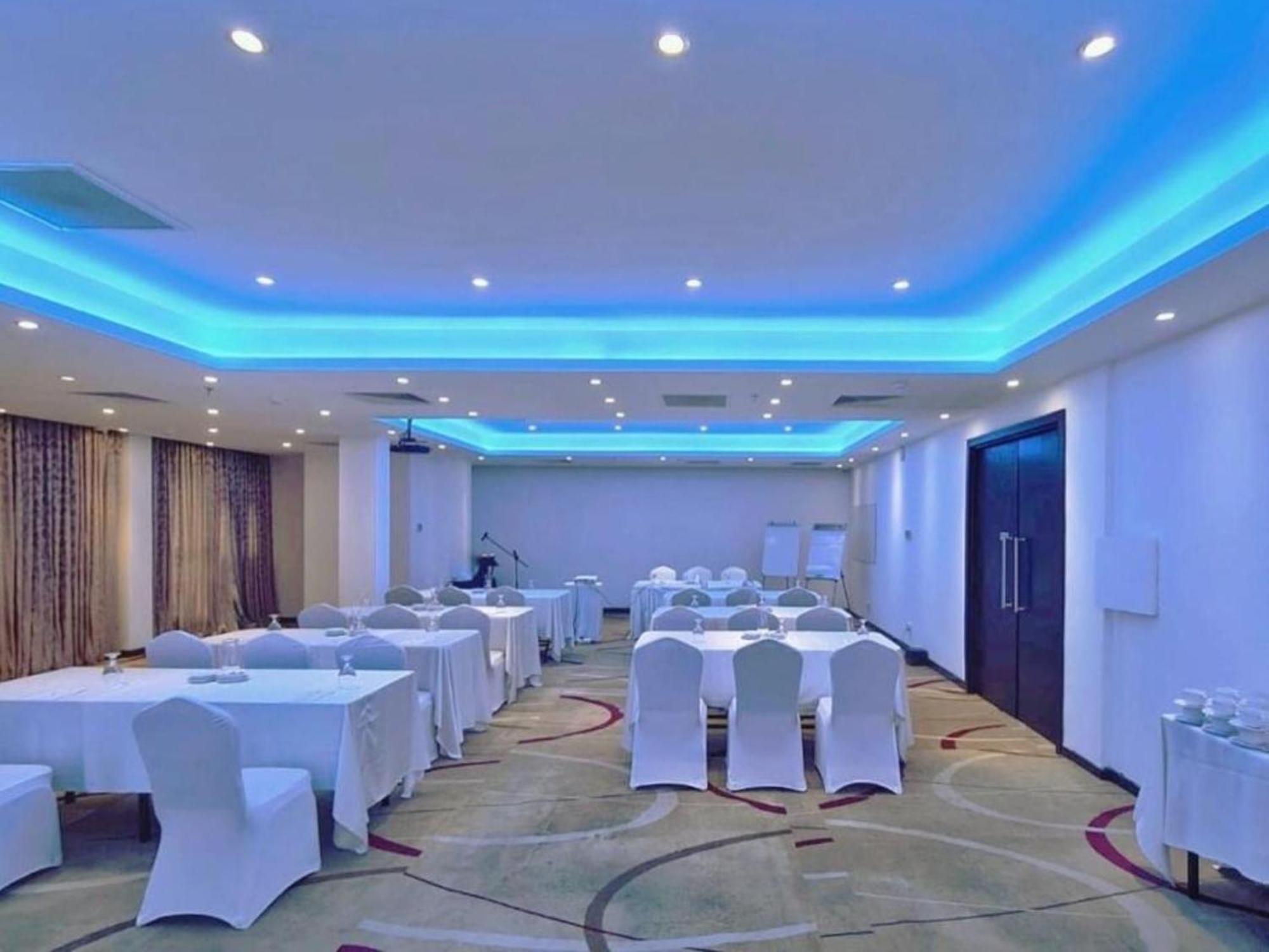 Best Western Elyon Kolombo Bagian luar foto